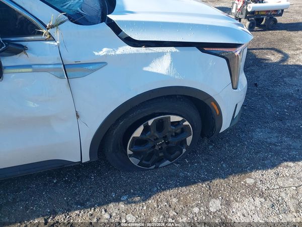 2024 KIA SORENTO S — I156