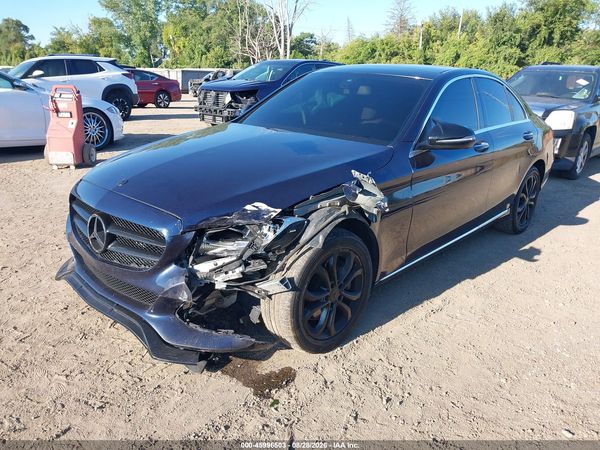 2017 MERCEDES-BENZ C 300 — I2
