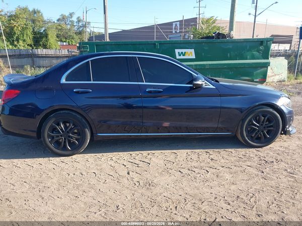 2017 MERCEDES-BENZ C 300 — I116
