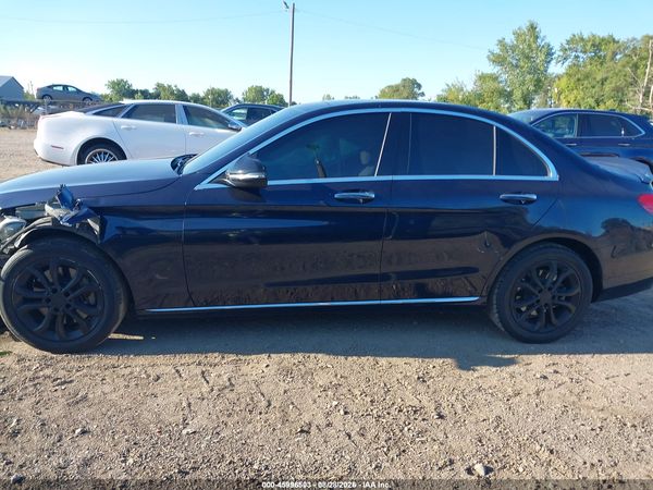 2017 MERCEDES-BENZ C 300 — I117