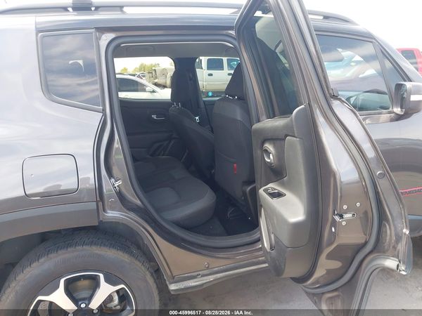 2021 JEEP RENEGADE TRAILHAWK 4X4 — I8
