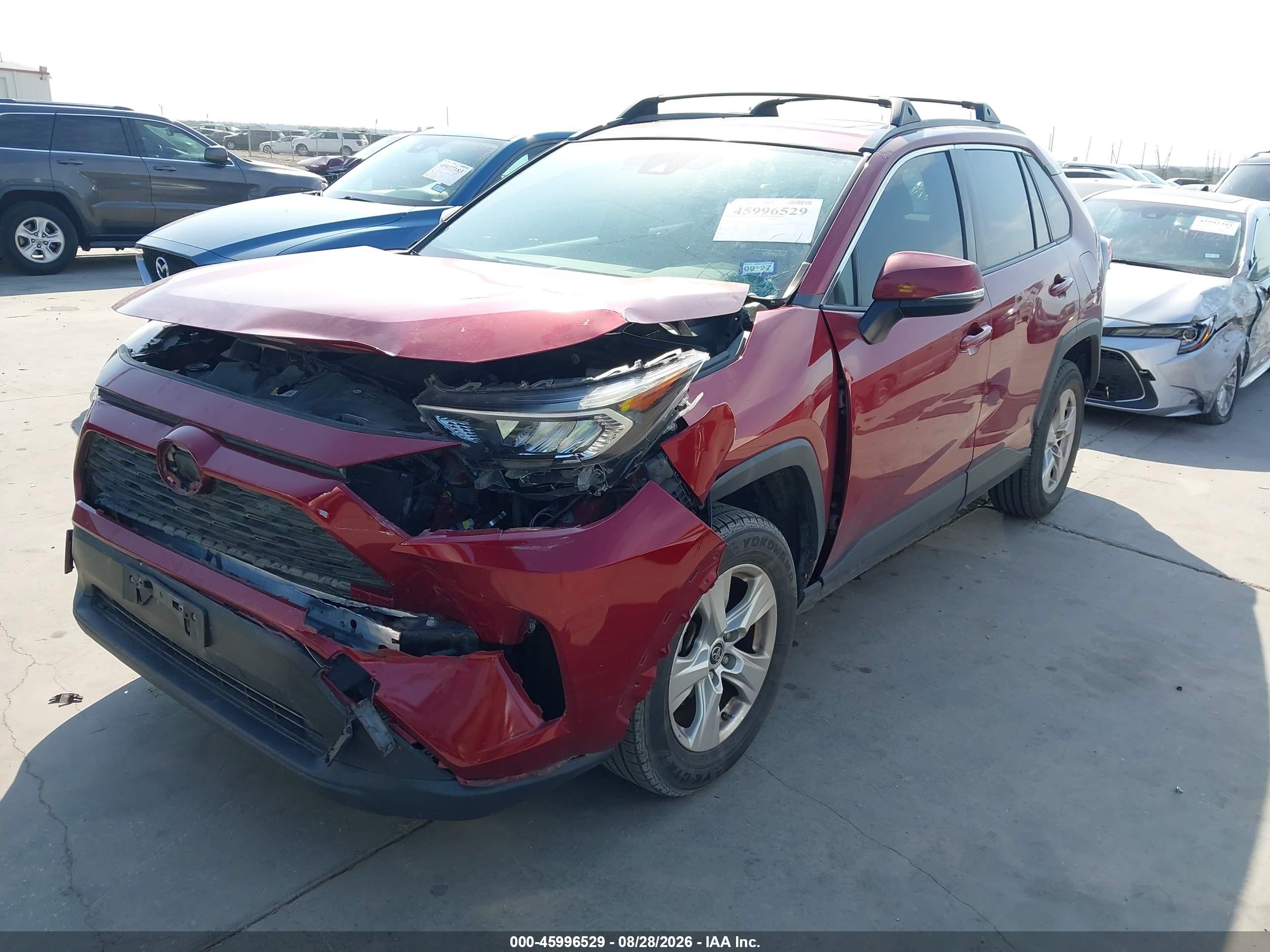 2019 TOYOTA RAV4 XLE — I2
