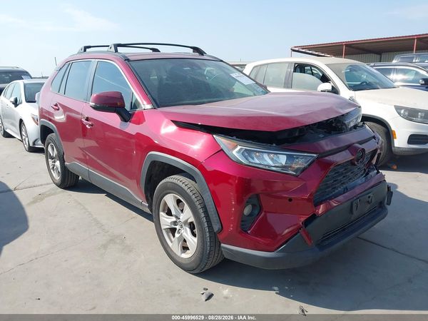 2019 TOYOTA RAV4 XLE — I1