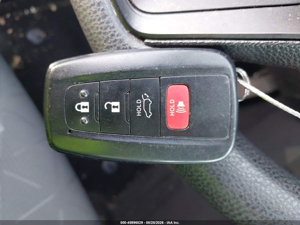 2019 TOYOTA RAV4 XLE — I11