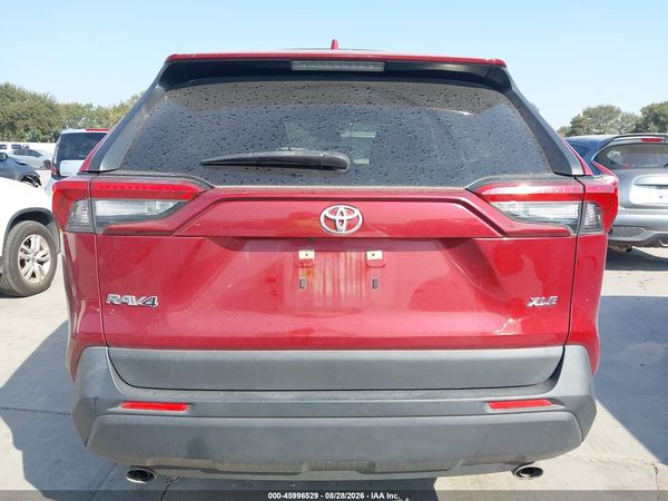 2019 TOYOTA RAV4 XLE — I119