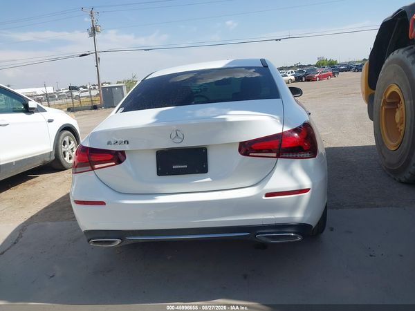 2021 MERCEDES-BENZ A 220 A220