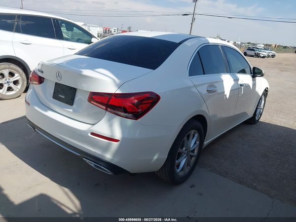 2021 MERCEDES-BENZ A 220 A220