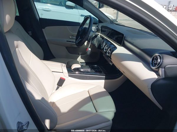 2021 MERCEDES-BENZ A 220 A220
