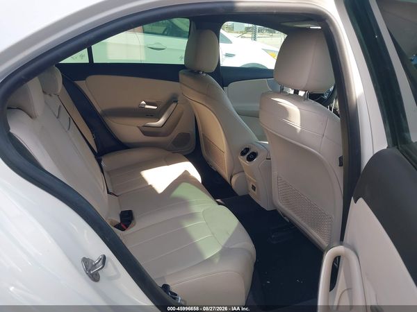 2021 MERCEDES-BENZ A 220 A220