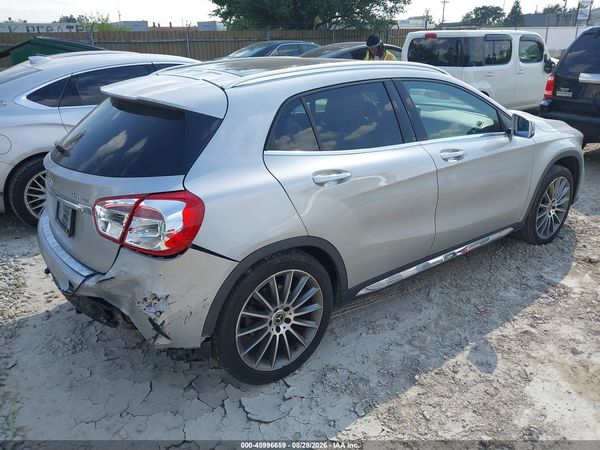 2018 MERCEDES-BENZ GLA GLA 250 — I4