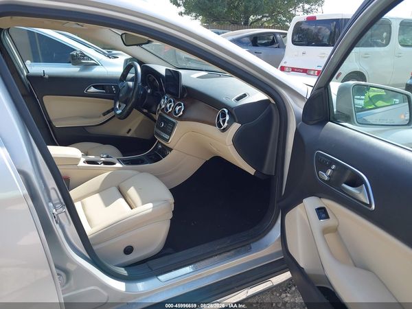 2018 MERCEDES-BENZ GLA GLA 250 — I5