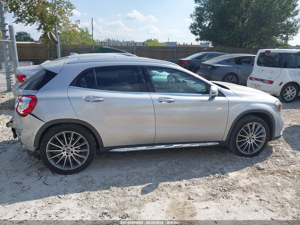 2018 MERCEDES-BENZ GLA GLA 250 — I116