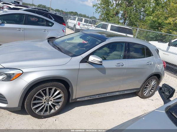 2018 MERCEDES-BENZ GLA GLA 250 — I117