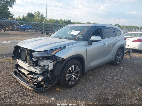 2022 TOYOTA HIGHLANDER — I2