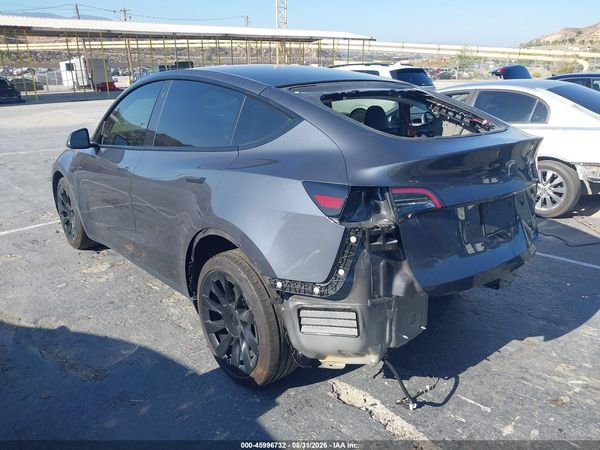 2022 TESLA MODEL Y — I3