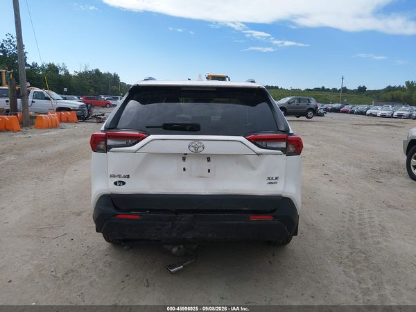 2019 TOYOTA RAV4 XLE