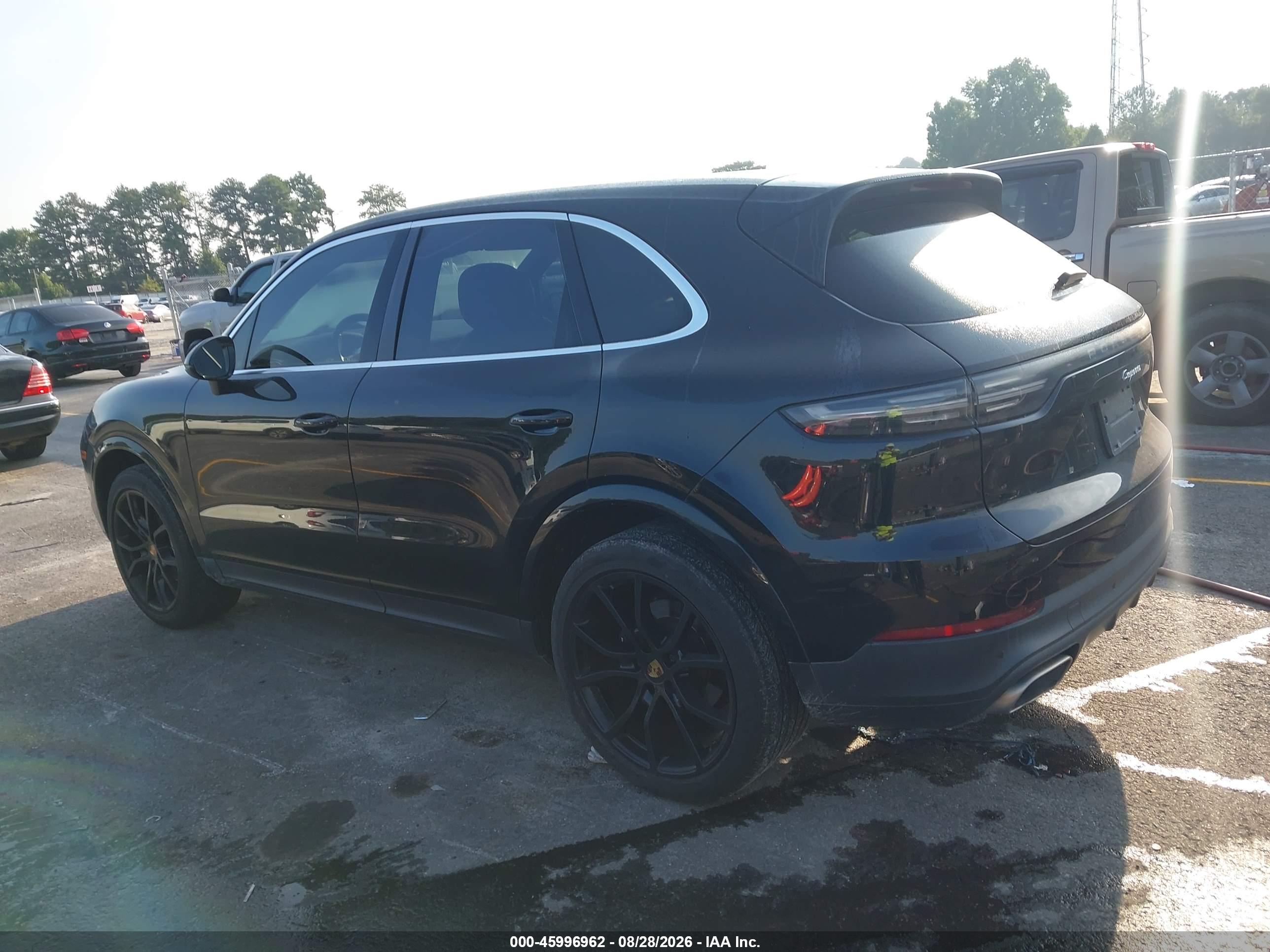 2019 PORSCHE CAYENNE