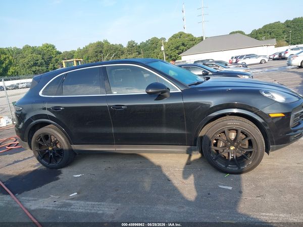 2019 PORSCHE CAYENNE