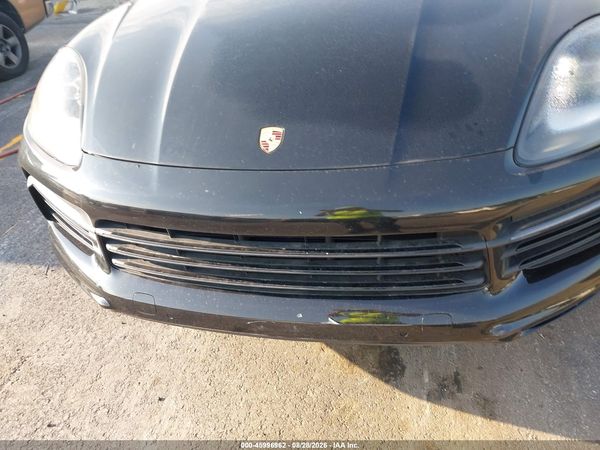 2019 PORSCHE CAYENNE