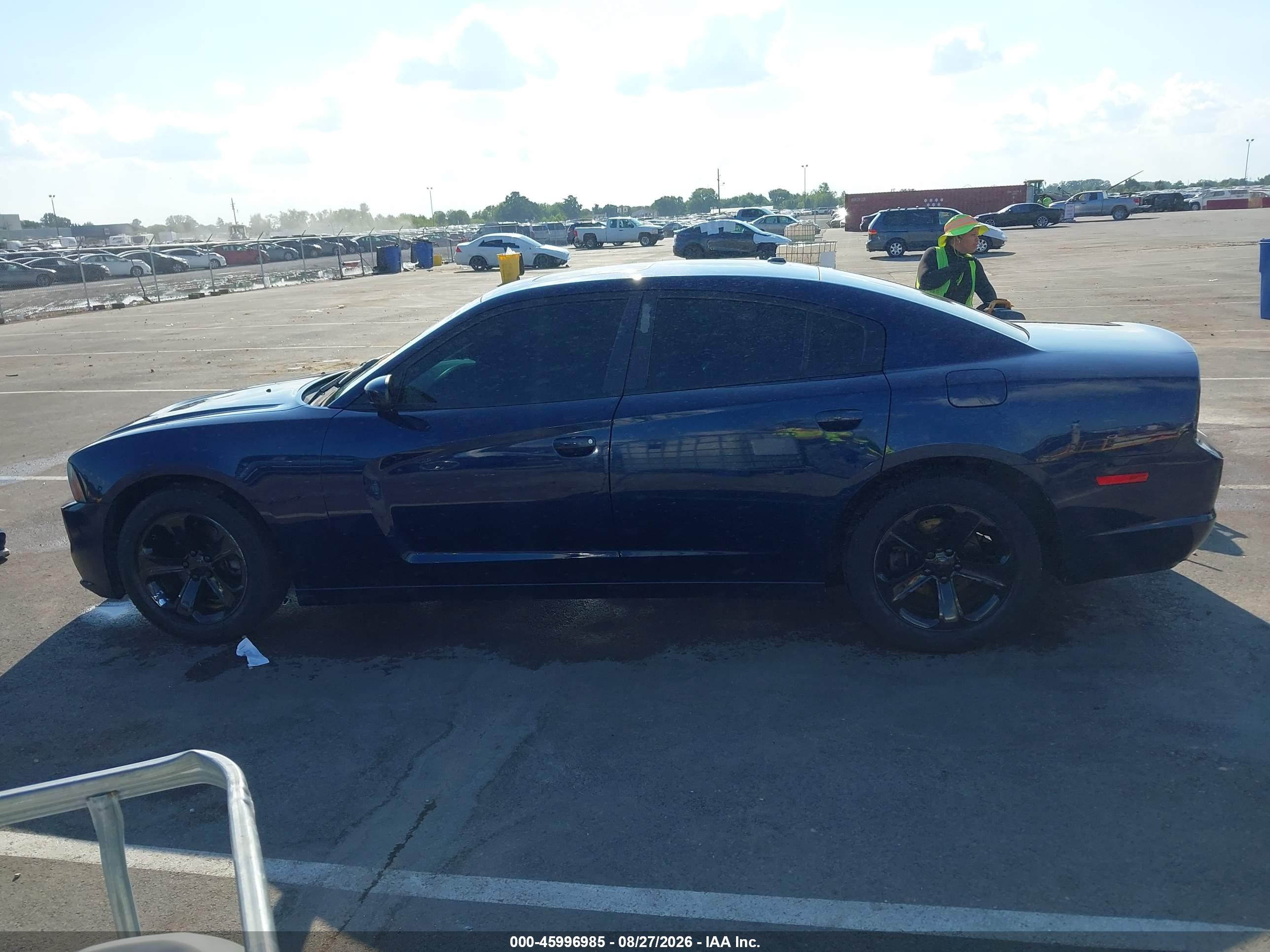 2013 DODGE CHARGER SXT