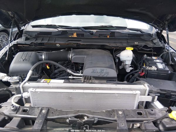 2021 RAM 1500 CLASSIC SLT  4X4 5'7 BOX