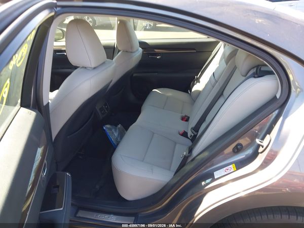 2017 LEXUS ES 350 — I8