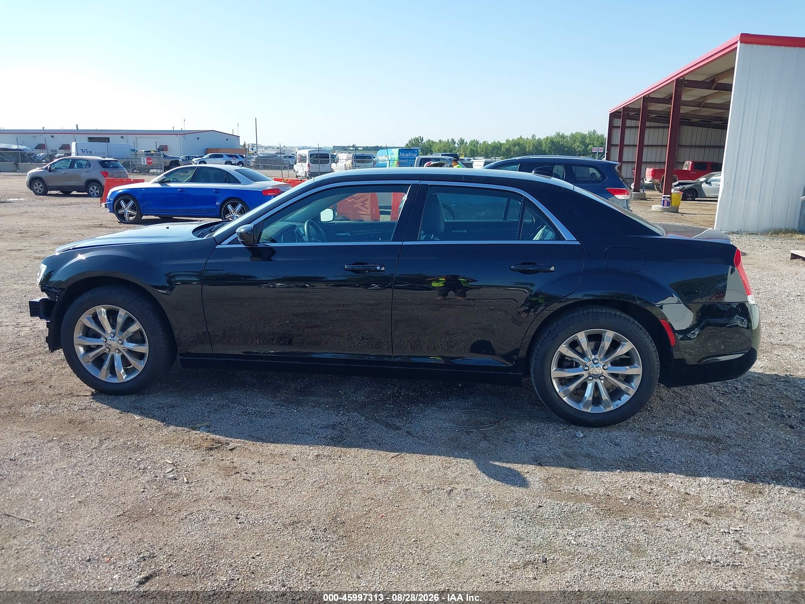 2019 CHRYSLER 300 TOURING L AWD