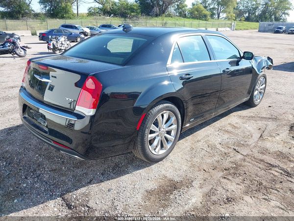 2019 CHRYSLER 300 TOURING L AWD
