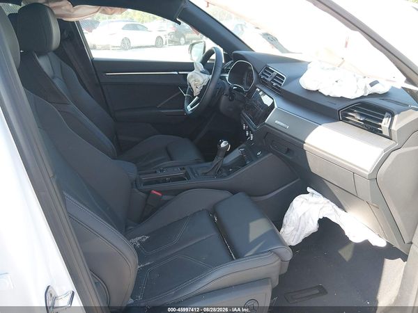 2025 AUDI Q3 — I5