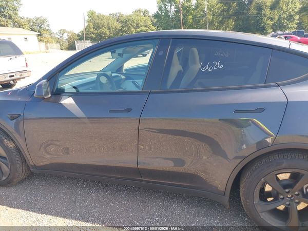 2026 TESLA MODEL Y — I117