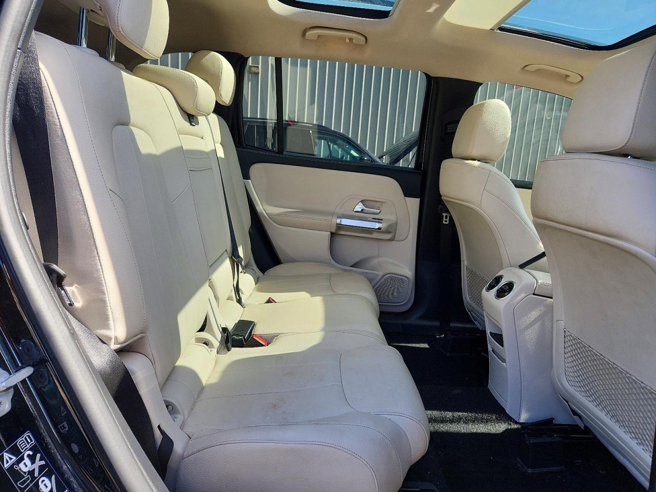 2022 MERCEDES-BENZ GLB GLB250