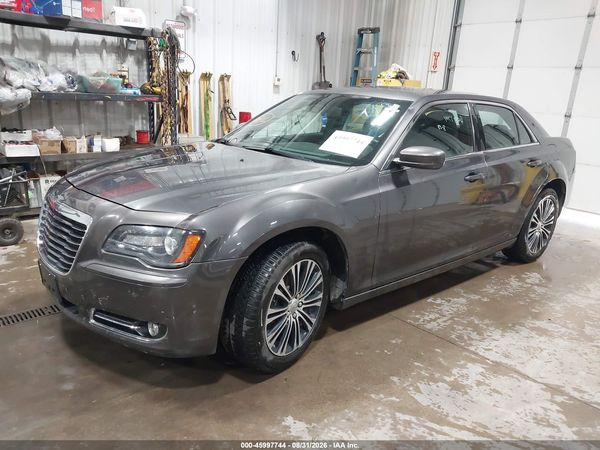2013 CHRYSLER 300 300S — I2