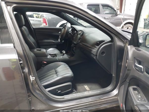 2013 CHRYSLER 300 300S — I5