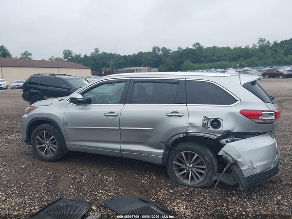 2017 TOYOTA HIGHLANDER XLE — I117
