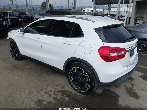 2020 MERCEDES-BENZ GLA 250 GLA250 — I3