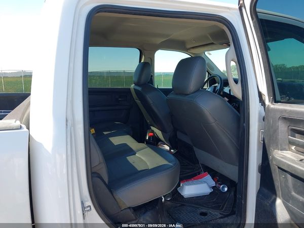 2018 RAM 2500 TRADESMAN  4X4 8' BOX