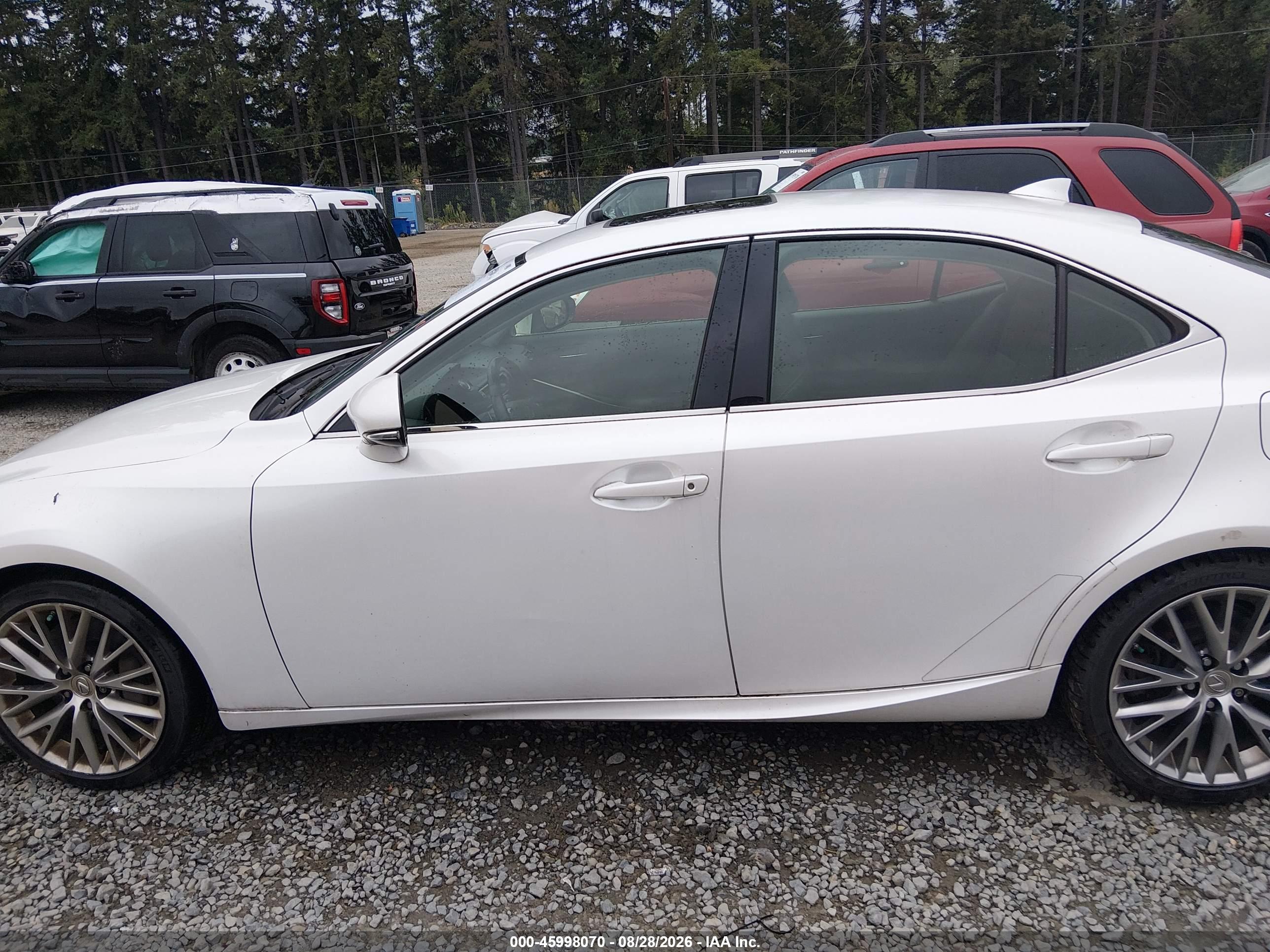 2016 LEXUS IS 300