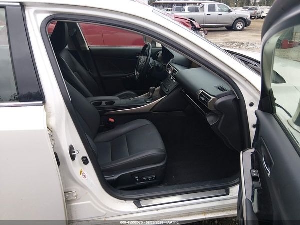 2016 LEXUS IS 300