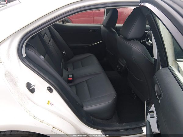 2016 LEXUS IS 300