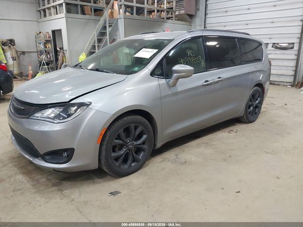 2020 CHRYSLER PACIFICA — I2