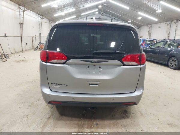 2020 CHRYSLER PACIFICA TOURING L — I119