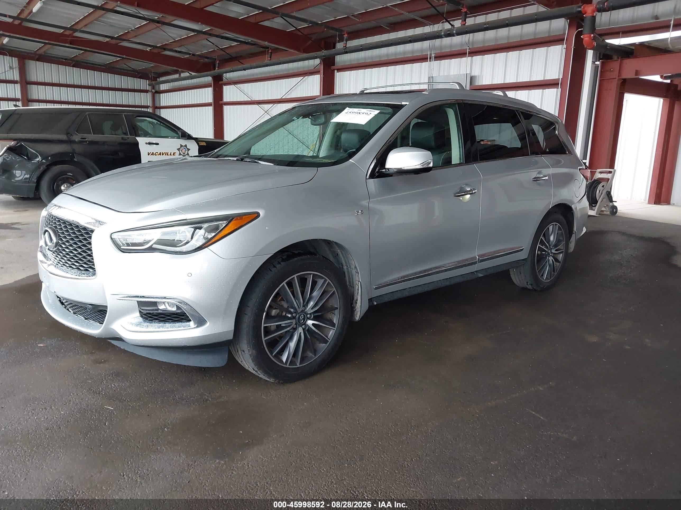 2017 INFINITI QX60 — I2