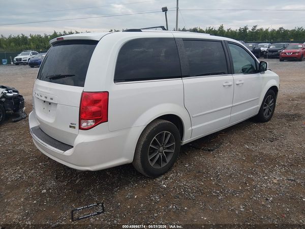 2017 DODGE GRAND CARAVAN SXT — I4