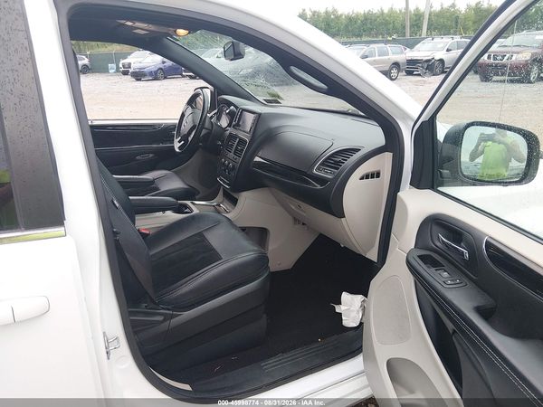 2017 DODGE GRAND CARAVAN SXT — I5