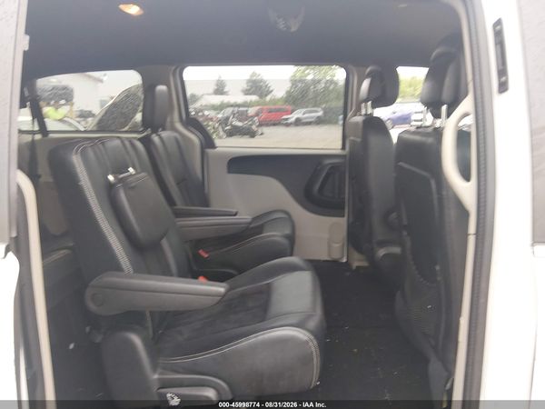 2017 DODGE GRAND CARAVAN SXT — I8
