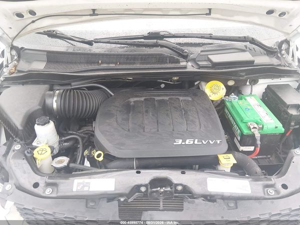 2017 DODGE GRAND CARAVAN SXT — I10