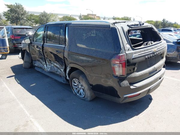 2021 CHEVROLET SUBURBAN 2WD LT — I3