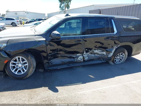 2021 CHEVROLET SUBURBAN 2WD LT — I6