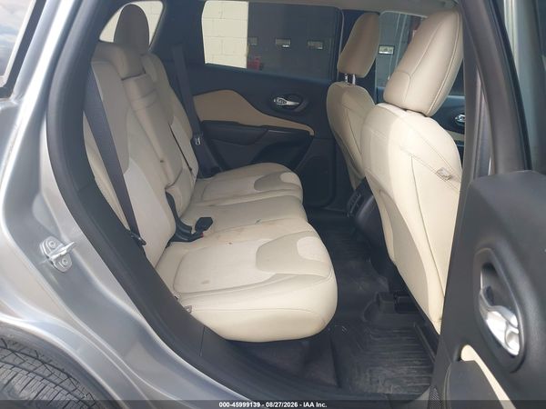 2016 JEEP CHEROKEE SPORT — I8