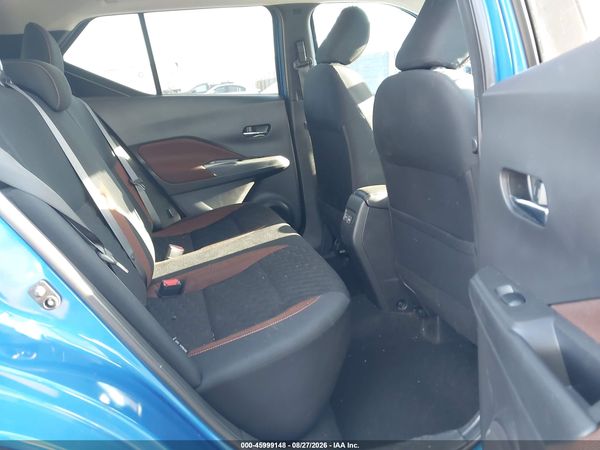 2022 NISSAN KICKS SR XTRONIC CVT — I8